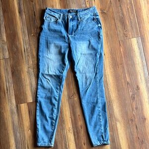 Blue Denim Judy Blue Los Angeles size 5/27 skinny Jeans